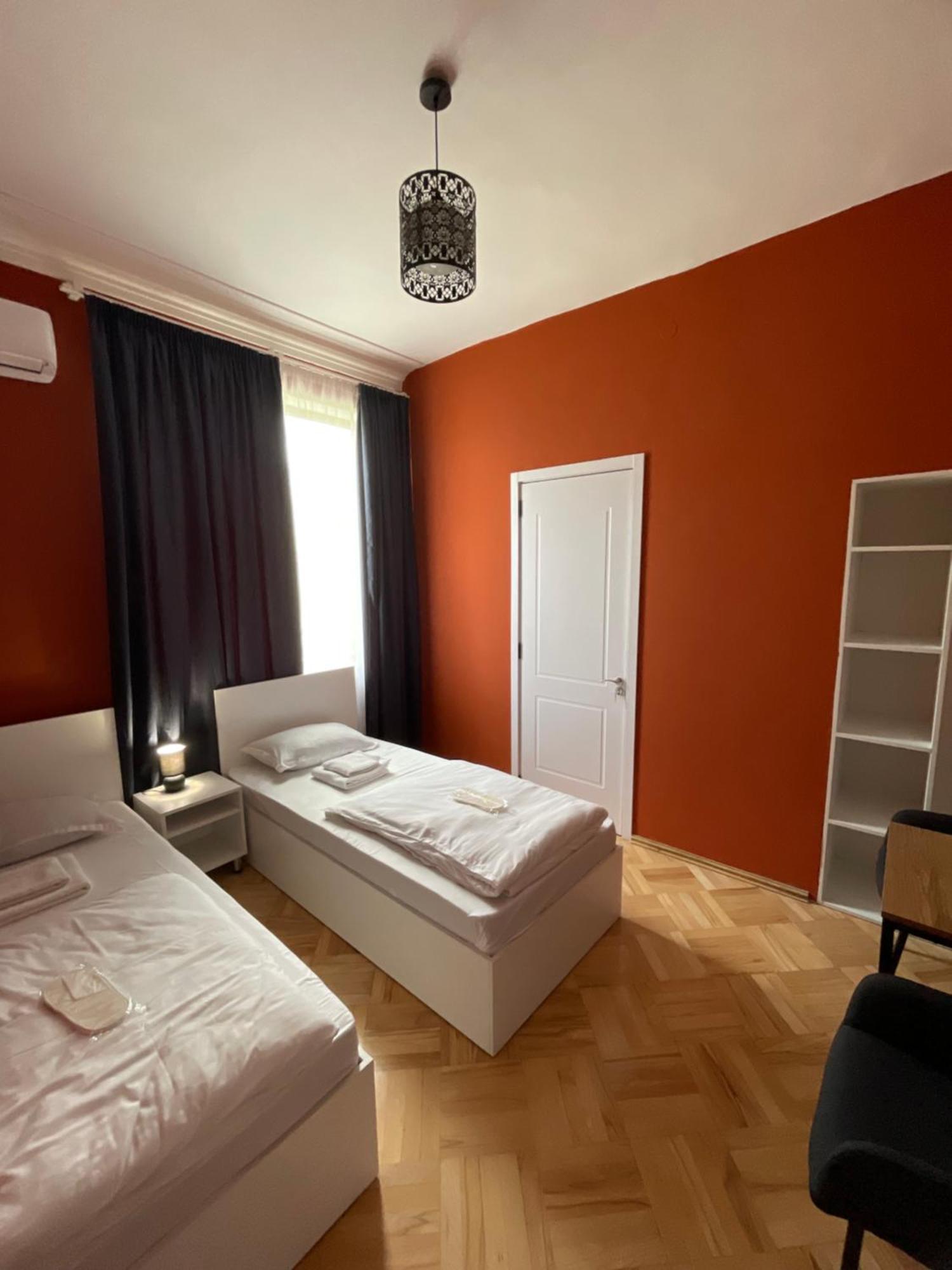 Guest House Top Floor Telavi Habitación foto